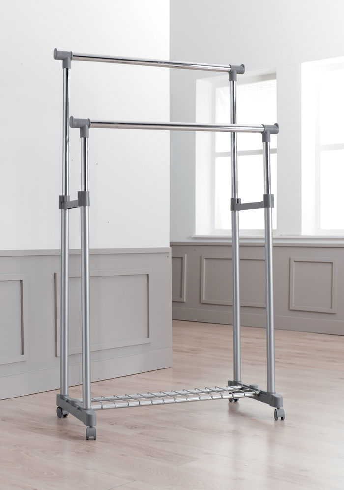 "Alex" Metall-Kleiderstange + 3 "Sticky" Kleiderbügel 3 Compactor