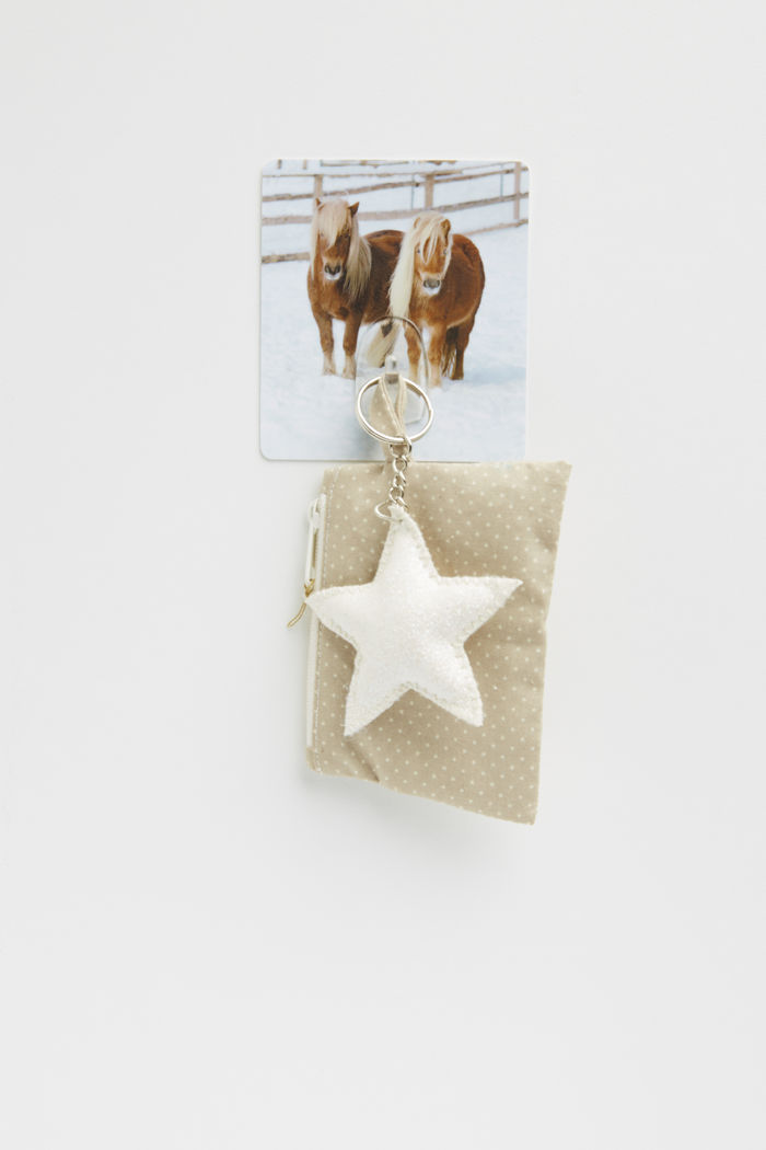 Pony "Magic Hook" Selbsthaftender Haken 2 Compactor