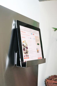 Magnetischer iPad/Tablet- und Kochbuchhalter