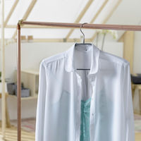 "Sticky" Rutschfester Gebogener Kleiderbügel mit Stange