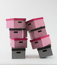 Set mit 2 gestreiften Karton Aufbewahrungsboxen - Schwarz/weiß